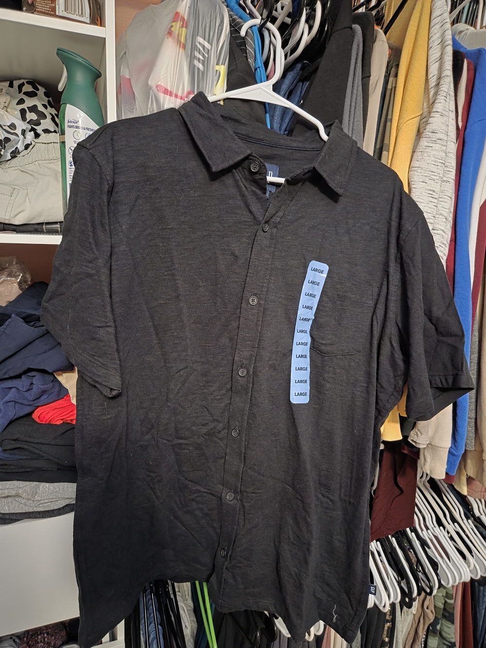 GAP Black Short-Sleeve Button-Down Shirt